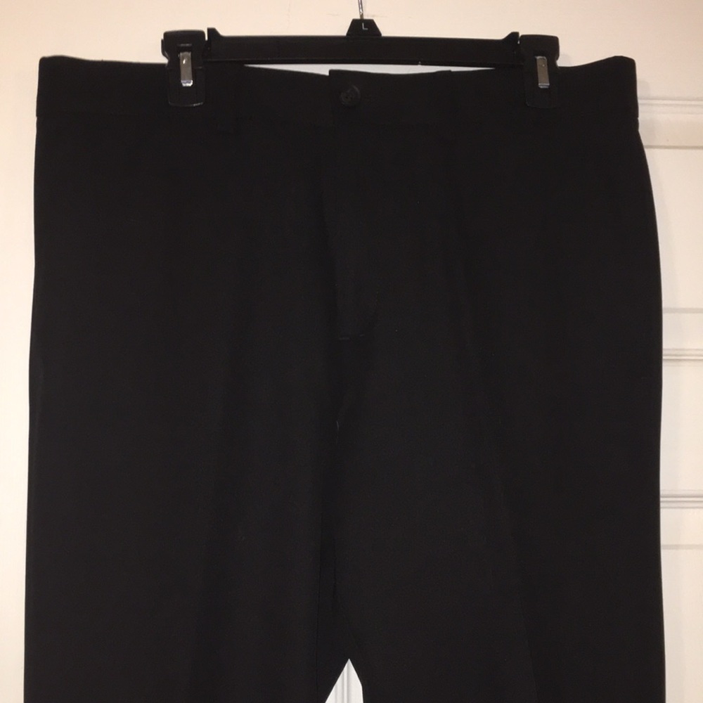 Men’s Haggar Straight Leg Black Dress Pants